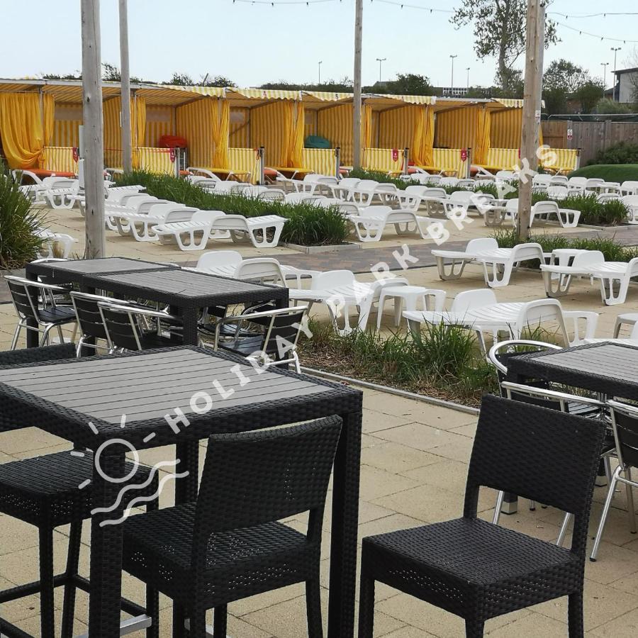 Beachcomber - Cosy 2 Bed Near Beach At Seal Bay, Selsey Exterior foto