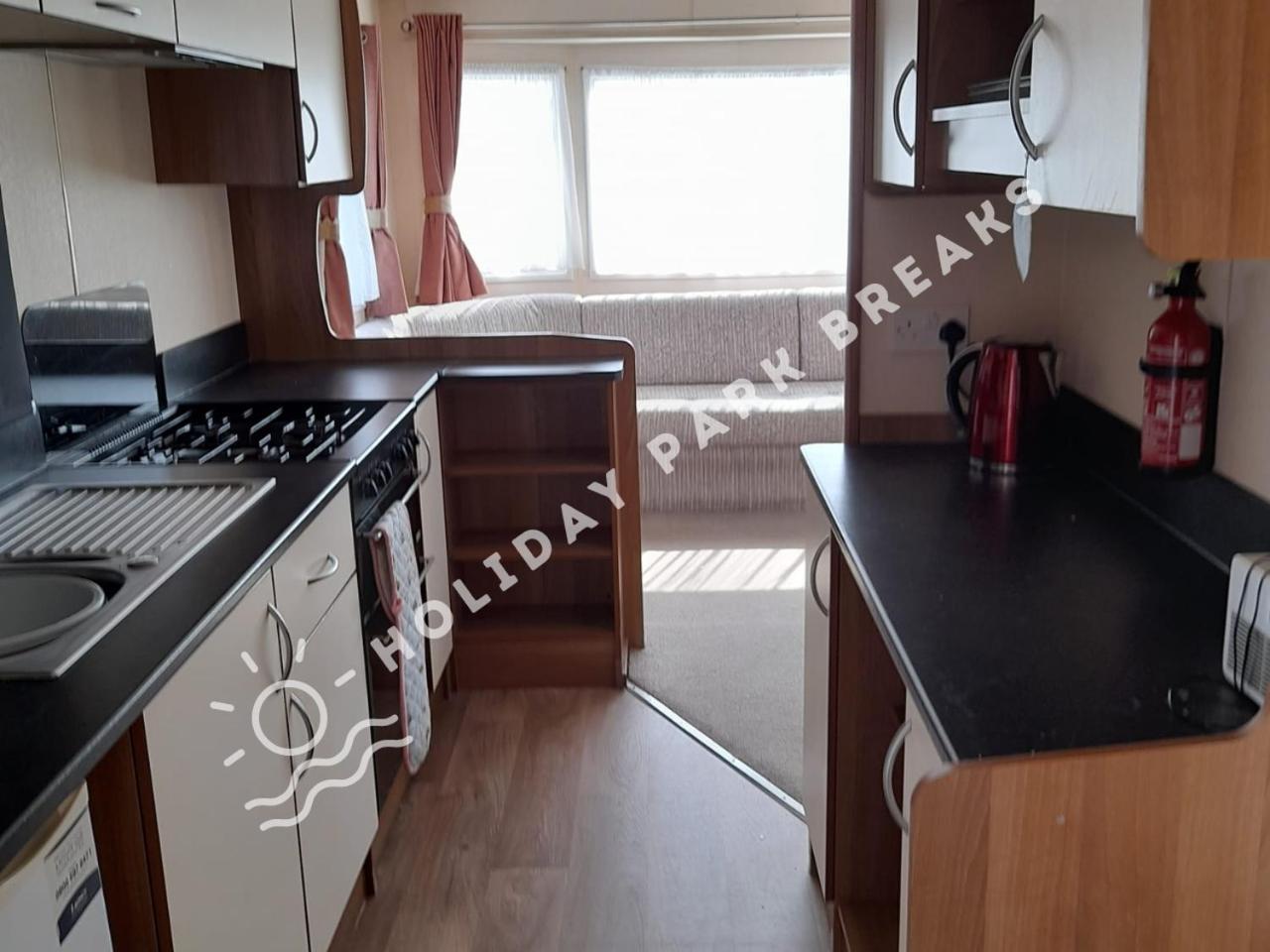 Beachcomber - Cosy 2 Bed Near Beach At Seal Bay, Selsey Exterior foto
